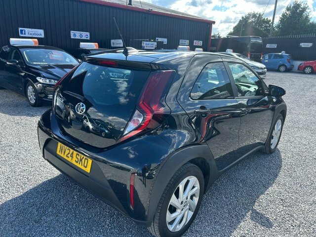 Toyota Aygo X 1.0 Vvt-i Pure Hatchback NV24SKO Black #6