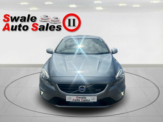 Volvo V40 2.0 D4 R-design Nav DF15FTO Grey #2