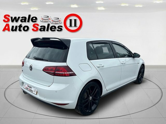 Volkswagen Golf 2.0 Tdi Bluemotion Tech CK15UKT White #6