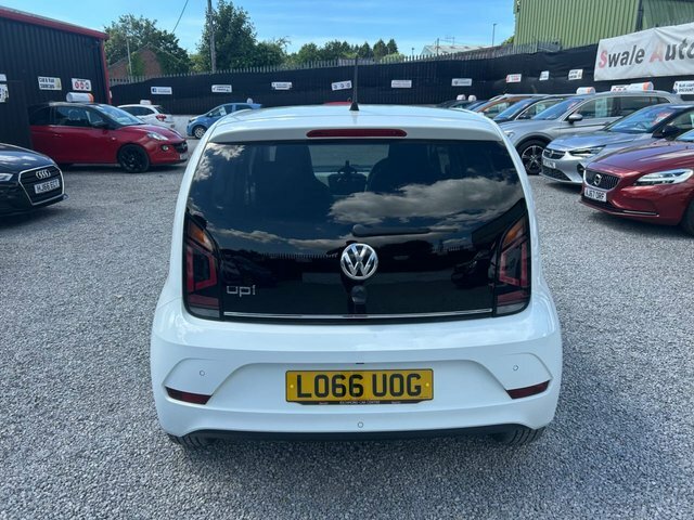 Volkswagen Up 1.0 Up Beats Hatchback LO66UOG White #4