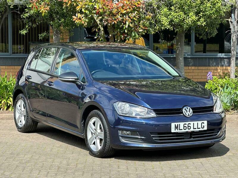 Volkswagen Golf 1.6 Tdi Bluemotion Tech ML66LLG Blue