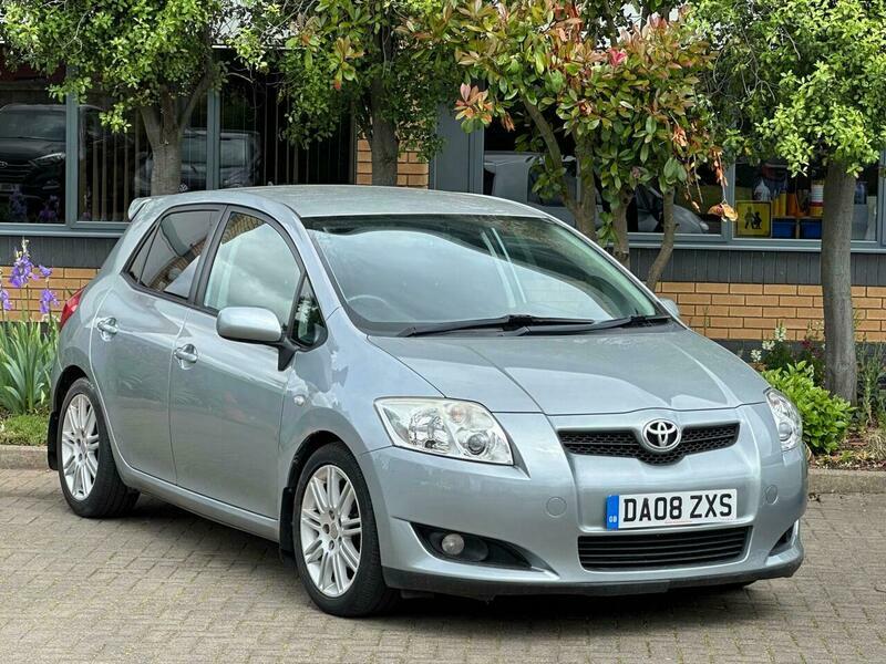 Toyota Auris 1.6 Vvt-i Sr Silver
