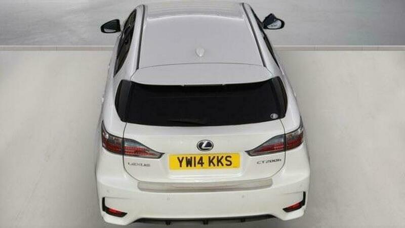 Lexus CT 1.8 200H Advance Cvt White #6