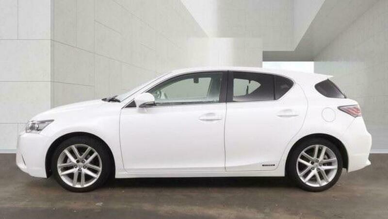 Lexus CT 1.8 200H Advance Cvt White #5