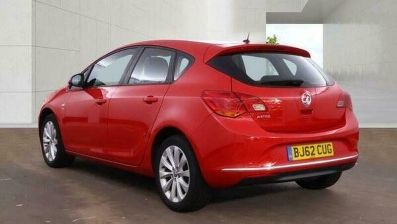 Vauxhall Astra 1.4 16V Active Euro BJ62CUG Red #3
