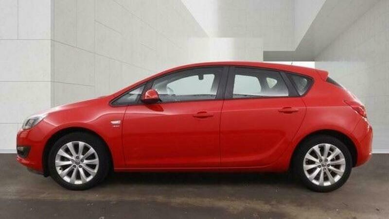 Vauxhall Astra 1.4 16V Active Euro BJ62CUG Red #6