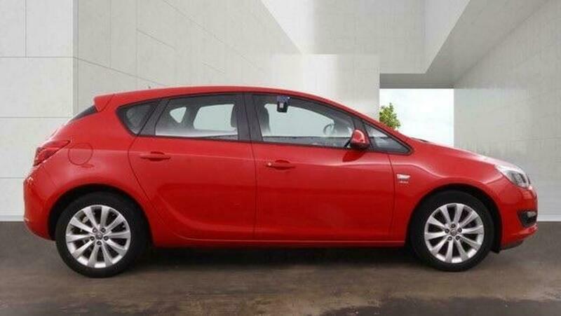 Vauxhall Astra 1.4 16V Active Euro BJ62CUG Red #5