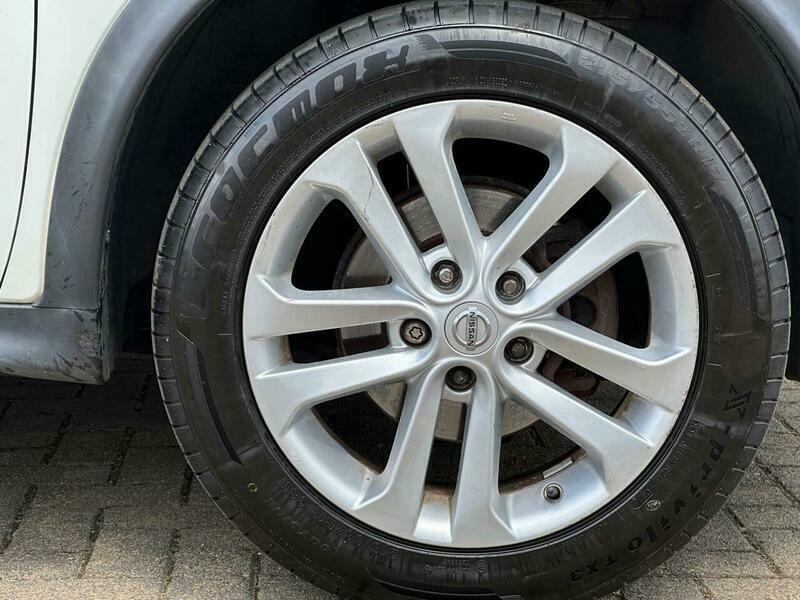 Nissan Juke Tekna Dig-t White #16