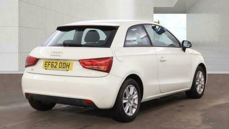 Audi A1 Tdi Sport White #8