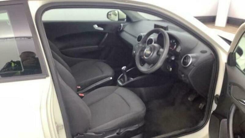 Audi A1 Tdi Sport White #10