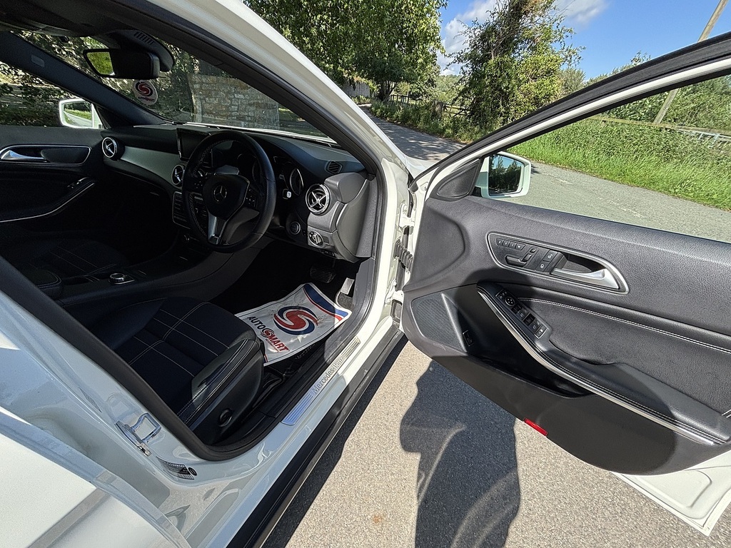 Mercedes-Benz GLA Class  Black #20