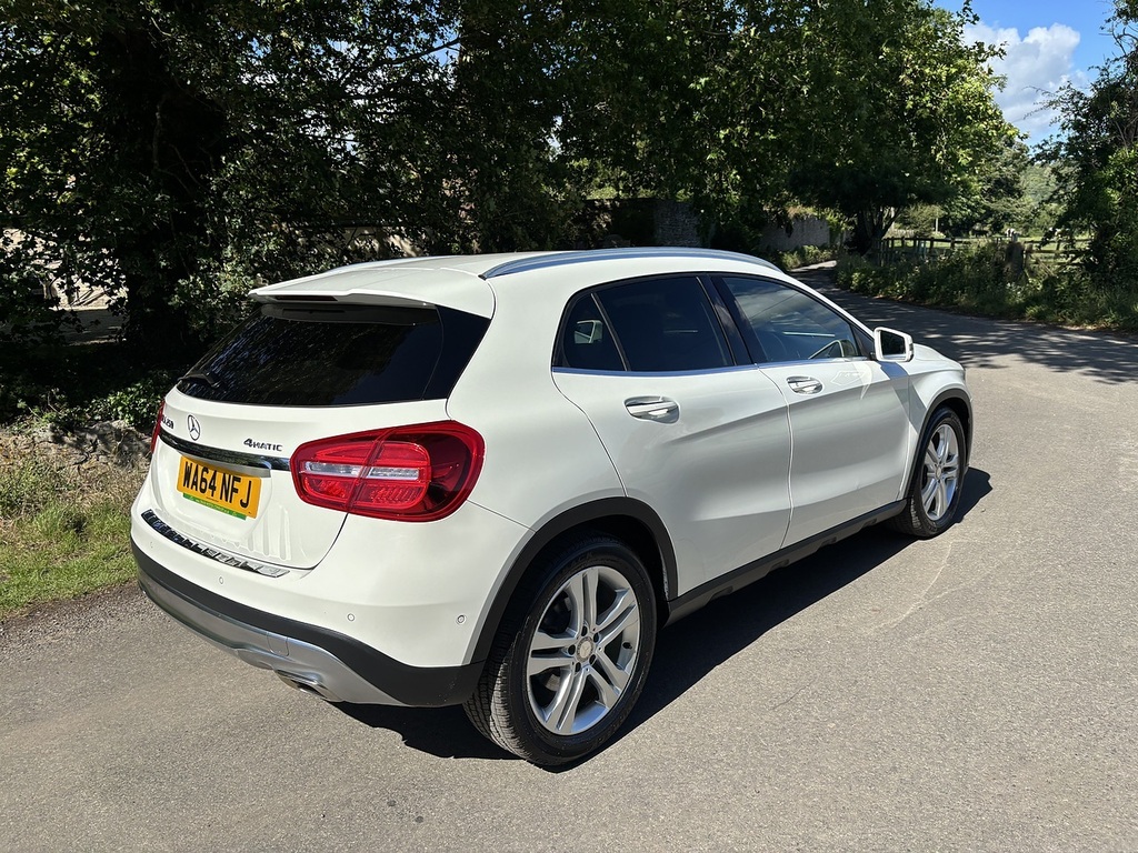 Mercedes-Benz GLA Class Gla 250 4Matic Sport U556615 White #6