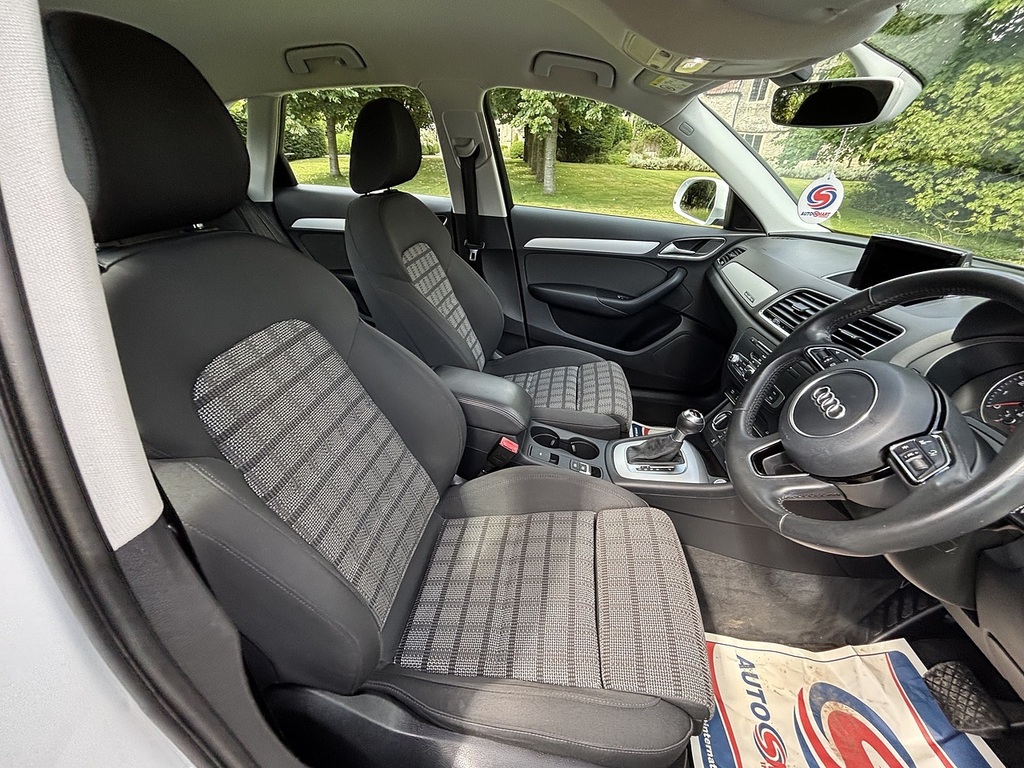 Audi Q3 Se Tdi Black #19