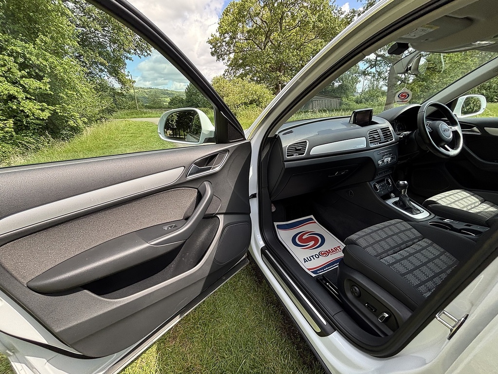 Audi Q3 Se Tdi Black #20