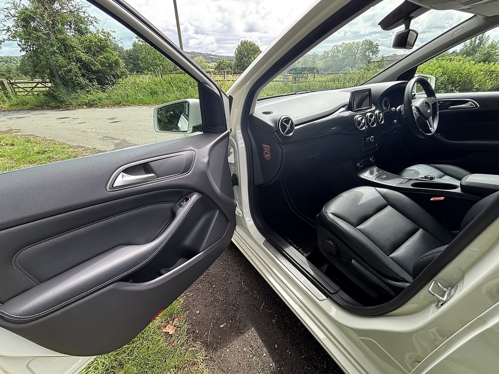 Mercedes-Benz B Class Hatchback Mpv 2011 - 2015 201414 Black #19
