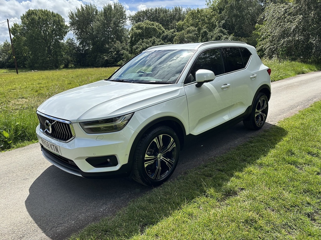 Volvo XC40 T4 Inscription Awd U556560 WR68KTN White #3