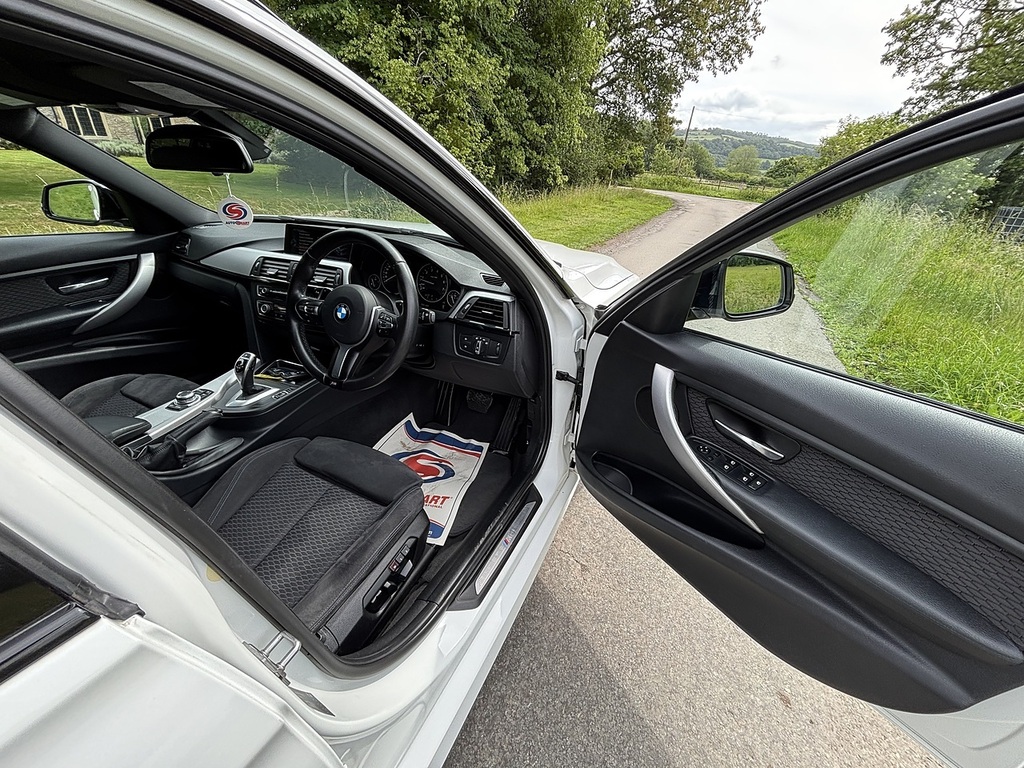 BMW 3 Series Sport White #16