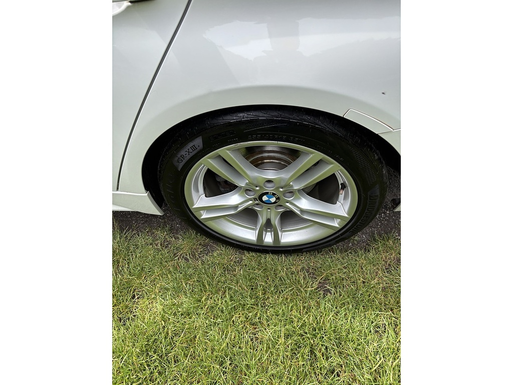BMW 3 Series Sport White #11