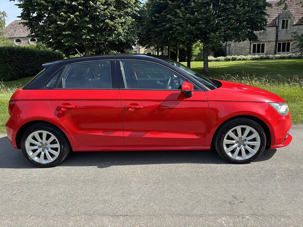 Audi A1 Sportback Tfsi Sport U556618 Red #5