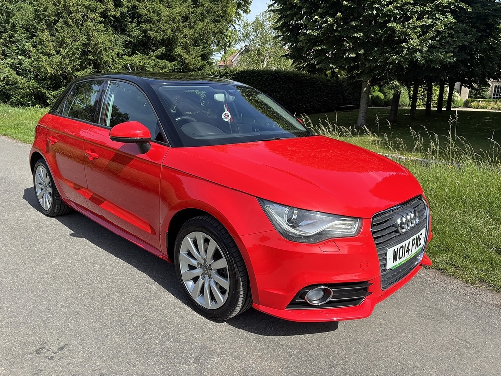 Audi A1 Sportback Tfsi Sport U556618 Red #2