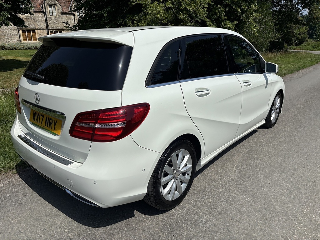 Mercedes-Benz B Class B180 Se U556476 White #6