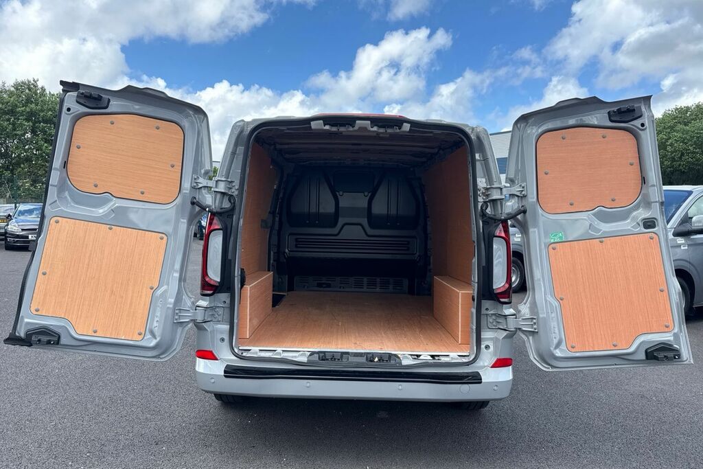 Volkswagen Transporter 2.0 Tdi 110 Commerce Pro Van DG75CUJ Grey #6