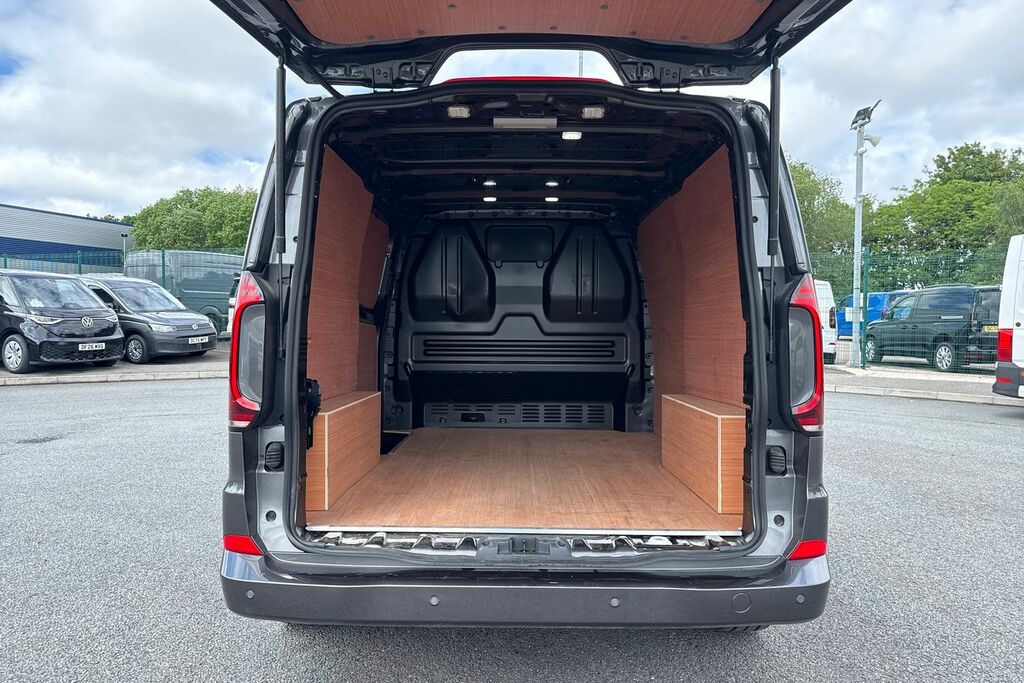 Volkswagen Transporter 2.0 Tdi 110 Commerce Pro Van DG75CKJ Grey #6