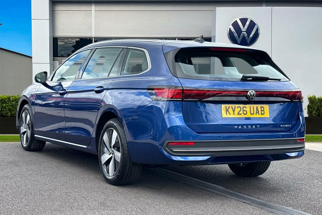 Volkswagen Passat 1.5 Tsi Ehybrid Life Dsg Vat Qualifying, Del KY26UAB Blue #2