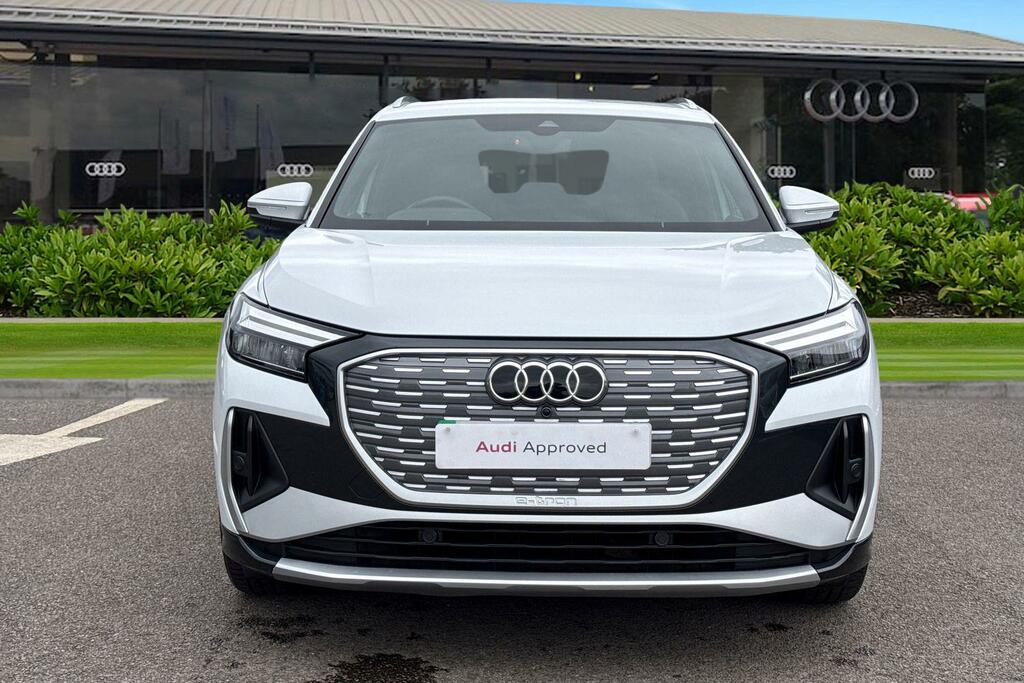 Audi Q4 E Tron Q4 S Line 40 E-tron 150,00 Kw FD72OUY White #5