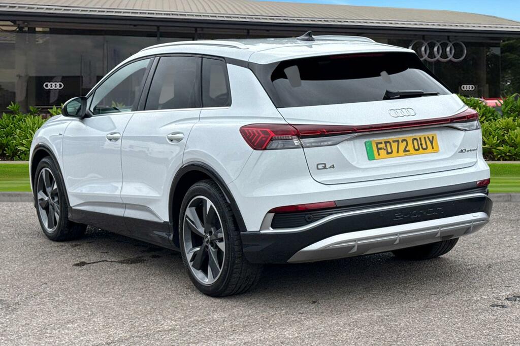 Audi Q4 E Tron Q4 S Line 40 E-tron 150,00 Kw FD72OUY White #2