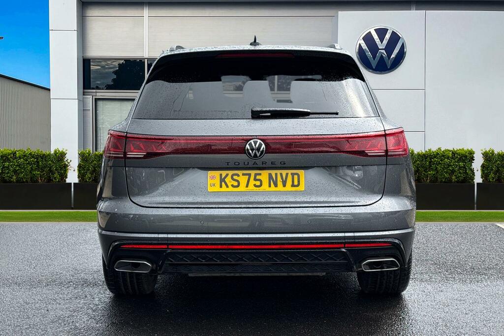 Volkswagen Touareg 3.0 V6 Tdi 4Motion 286 Black Edition Tip KS75NVD Grey #4