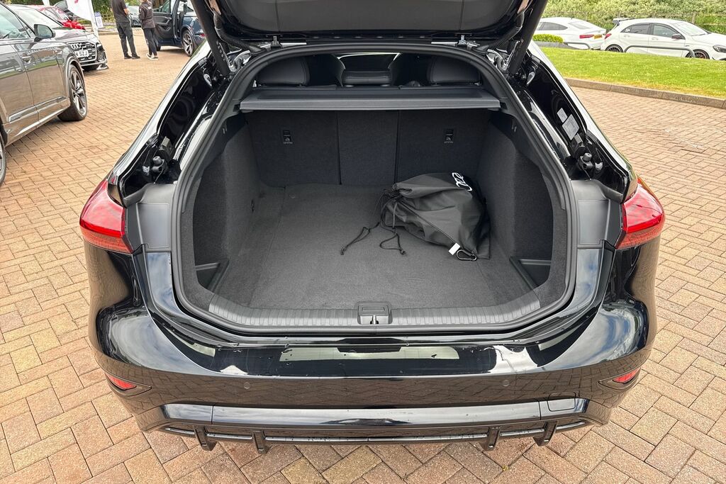 Audi A6 Sportback Edition 1 E-tron Quattro 315,00 Kw Black #6
