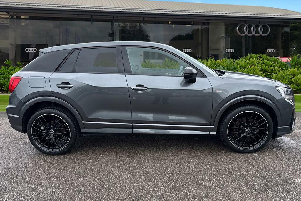 Audi Q2 Black Edition 35 Tfsi 150 Ps S Tronic Grey #3