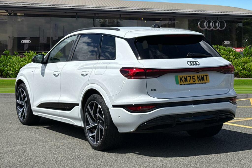 Audi Q6 E-Tron Q6 Suv Edition 1 E-tron Performance 225,00 Kw White #2