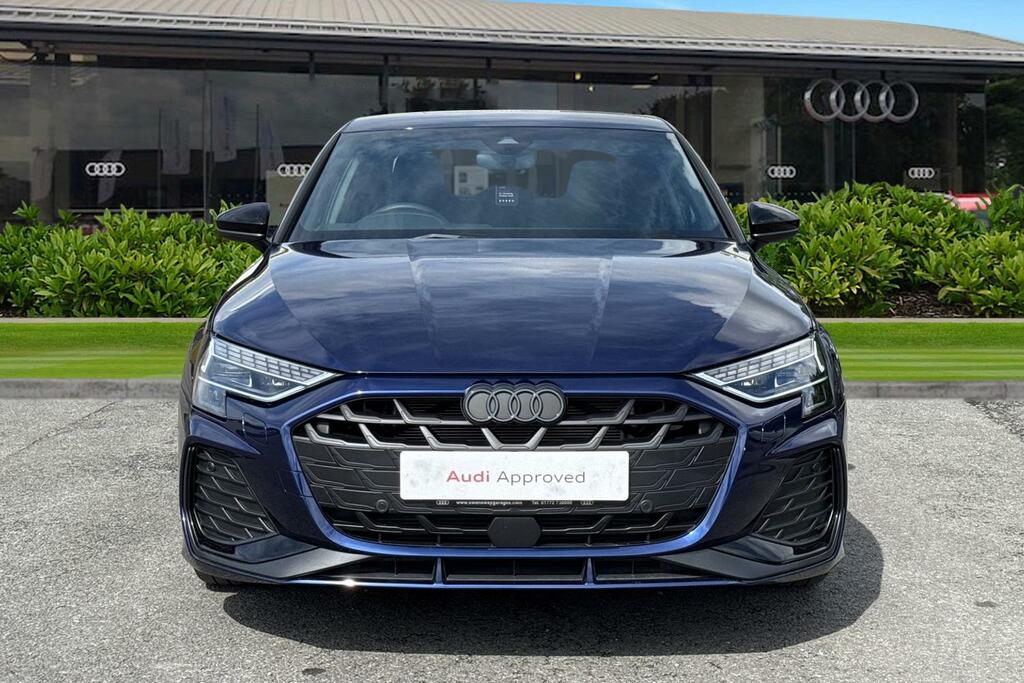 Audi A3 Black Edition 35 Tfsi 150 Ps S Tronic KJ25WHF Blue #5