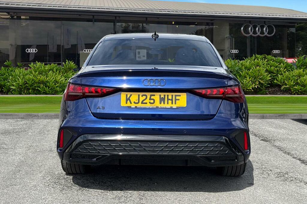 Audi A3 Black Edition 35 Tfsi 150 Ps S Tronic KJ25WHF Blue #4