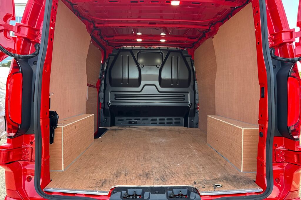 Volkswagen Transporter 2.0 Tdi 110 Commerce Pro Van BV75OBP Red #6