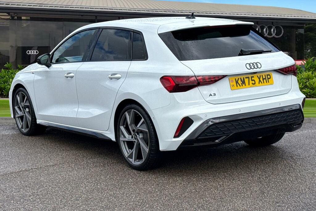Audi A3 Black Edition Tfsi 150 Ps S Tronic KM75XHP White #2