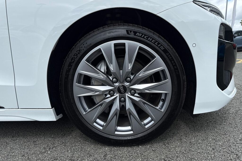 Audi A6 E-tron Avant 100Kwh Performance Sport White #6