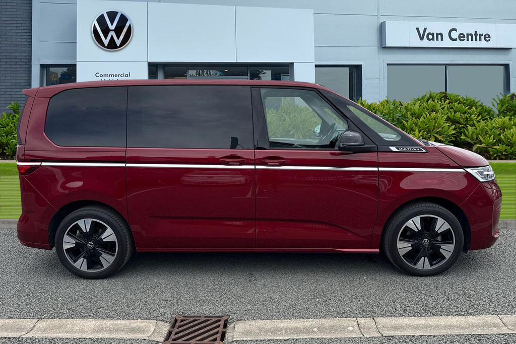 Volkswagen Multivan 2.0 Tdi Style Dsg Euro 6 Ss CX75HWW Red #3