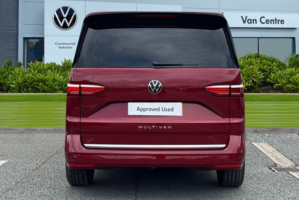 Volkswagen Multivan 2.0 Tdi Style Dsg Euro 6 Ss CX75HWW Red #4
