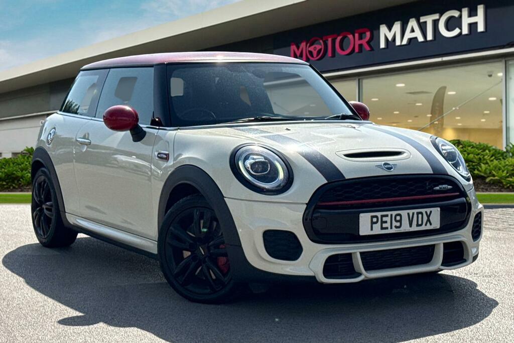 Mini Hatch 2.0 John Cooper Works Euro 6 Ss White