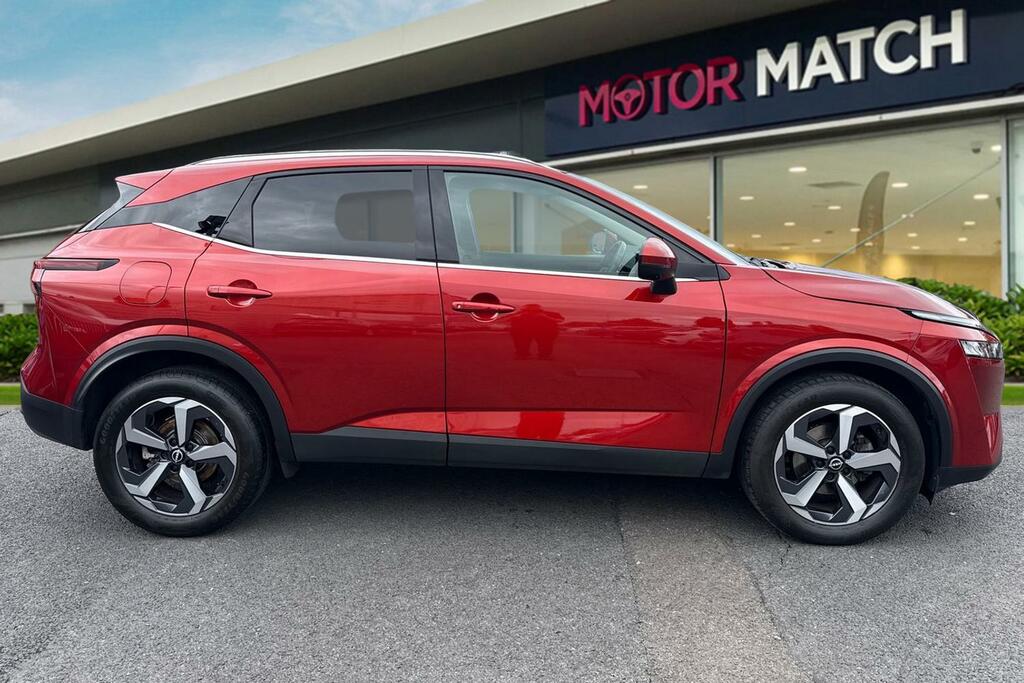 Nissan Qashqai 1.3 Dig-t Mhev N-connecta Euro 6 Ss MM23FVG Red #3