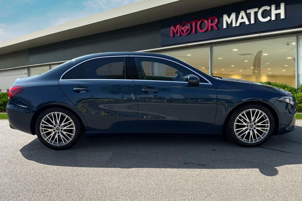 Mercedes-Benz A Class 1.3 A180 Sport Edition Executive 7G-dct Euro 6 DS22VEX Blue #3