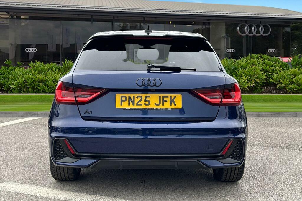 Audi A1 Black Edition 35 Tfsi 150 Ps S Tronic PN25JFK Blue #4