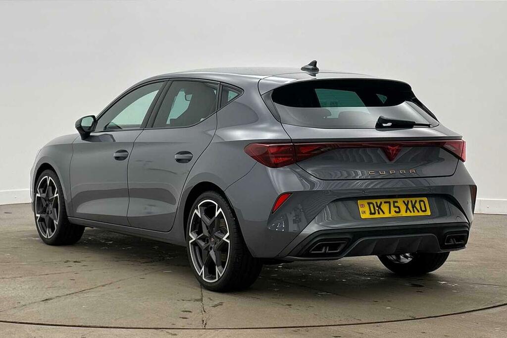 Cupra Leon 1.5 Etsi 150 V2 Dsg DK75XKO Grey #3