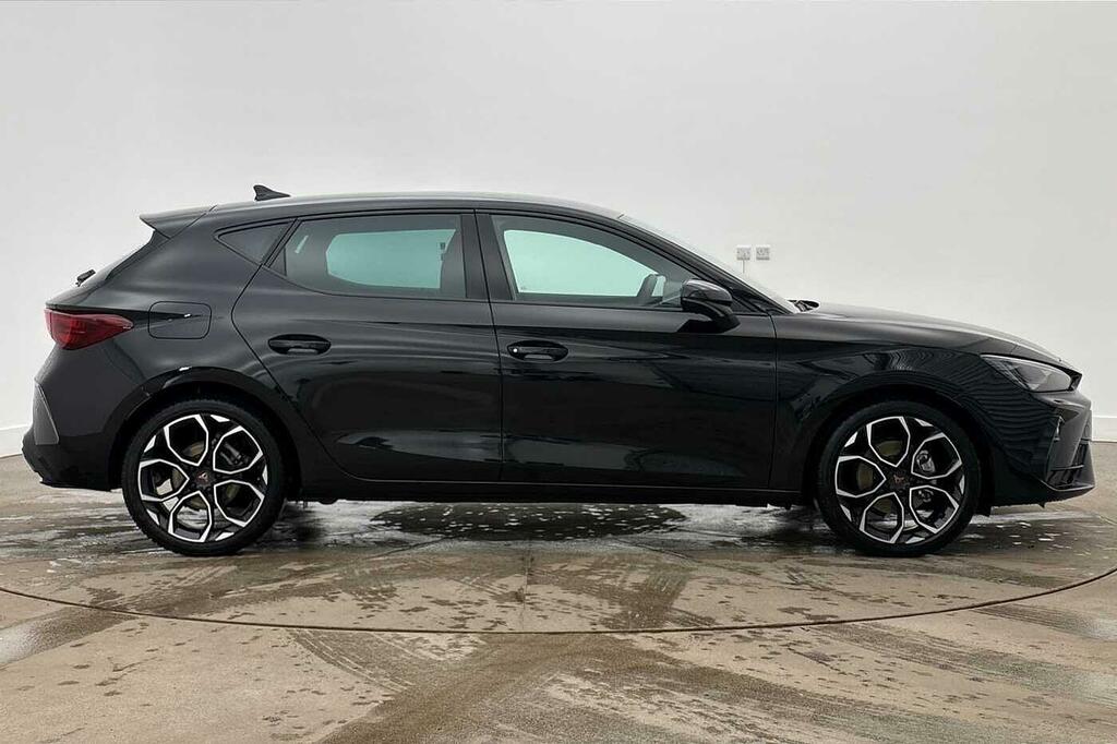 Cupra Leon 1.5 Etsi 150 V2 Dsg DA75AZJ Black #4