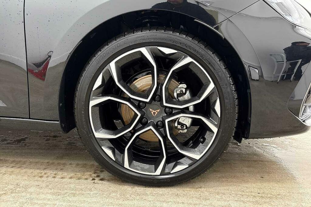 Cupra Leon 1.5 Etsi 150 V2 Dsg DA75AZJ Black #5