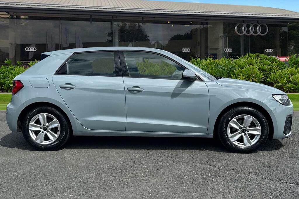 Audi A1 Technik 25 Tfsi 95 Ps 5-Speed PL23DDE Grey #3