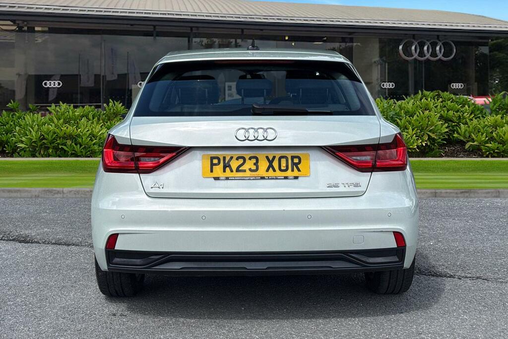 Audi A1 Sport 25 Tfsi 95 Ps 5-Speed PK23XOR Silver #4